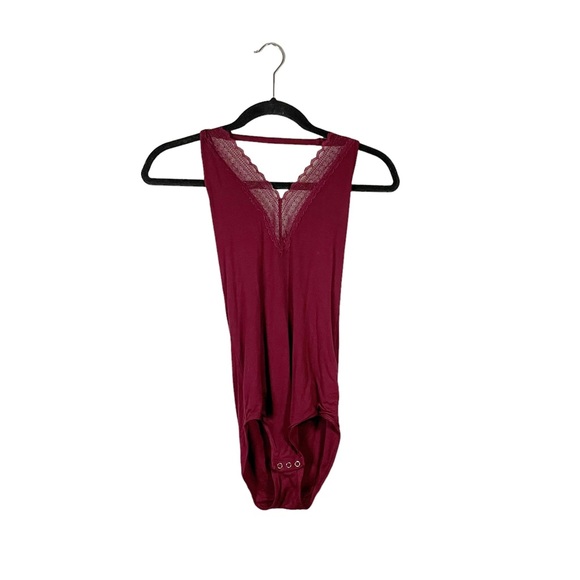 American Eagle AEO First Essentials Halter Strap Bodysuit Lace Accent Size Small - Picture 1 of 8